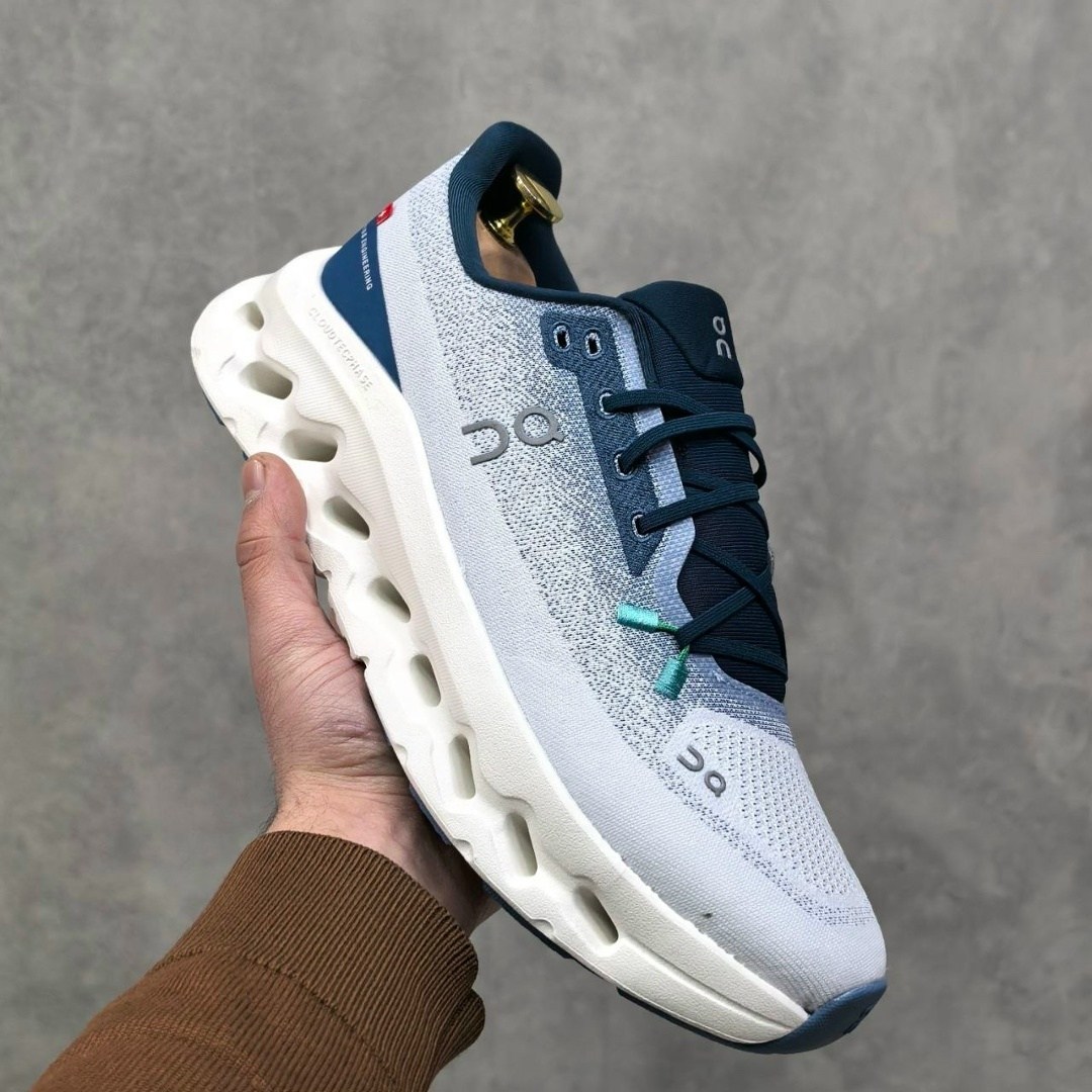 ,спортивные кроссовки,кроссовки,спортивная ,повседневные кроссовки