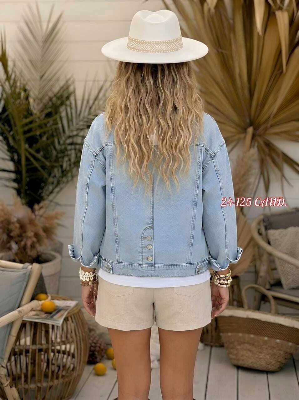 женская джинсовая куртка,джинсовая куртка,женская джинсовая куртка с капюшоном оверсайз,стильная джинсовая куртка,джинсовка с капюшоном