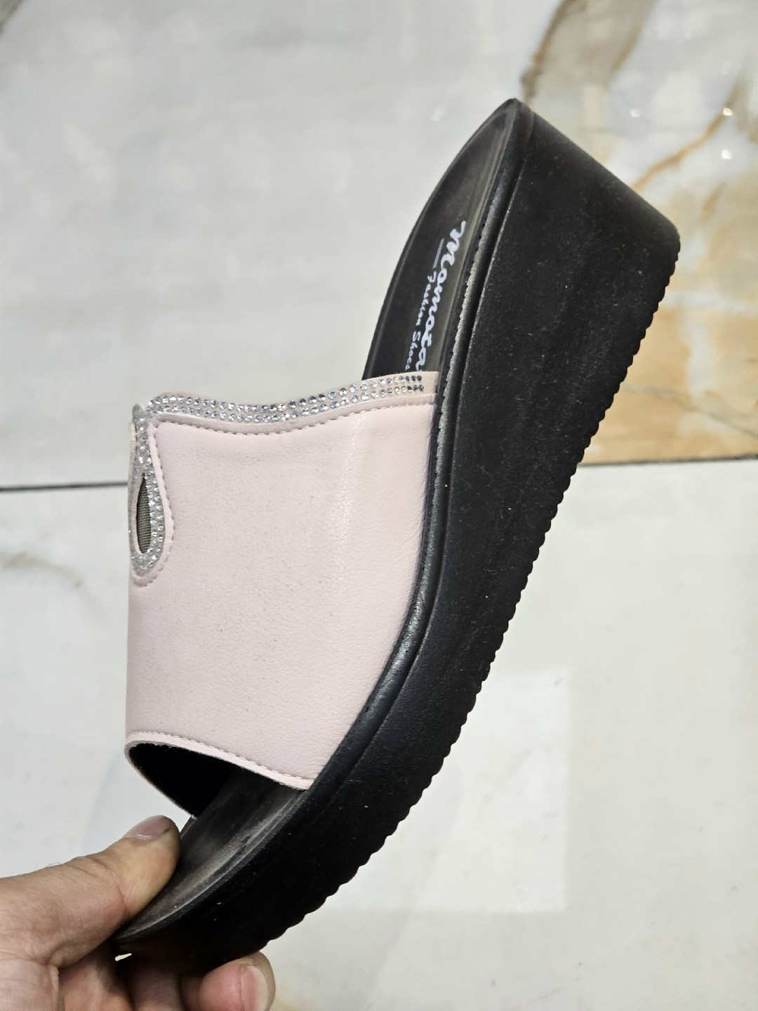 ,женские шлепанцы,босоножки шлепанцы,женские шлепанцы на платформе,шлепки женские