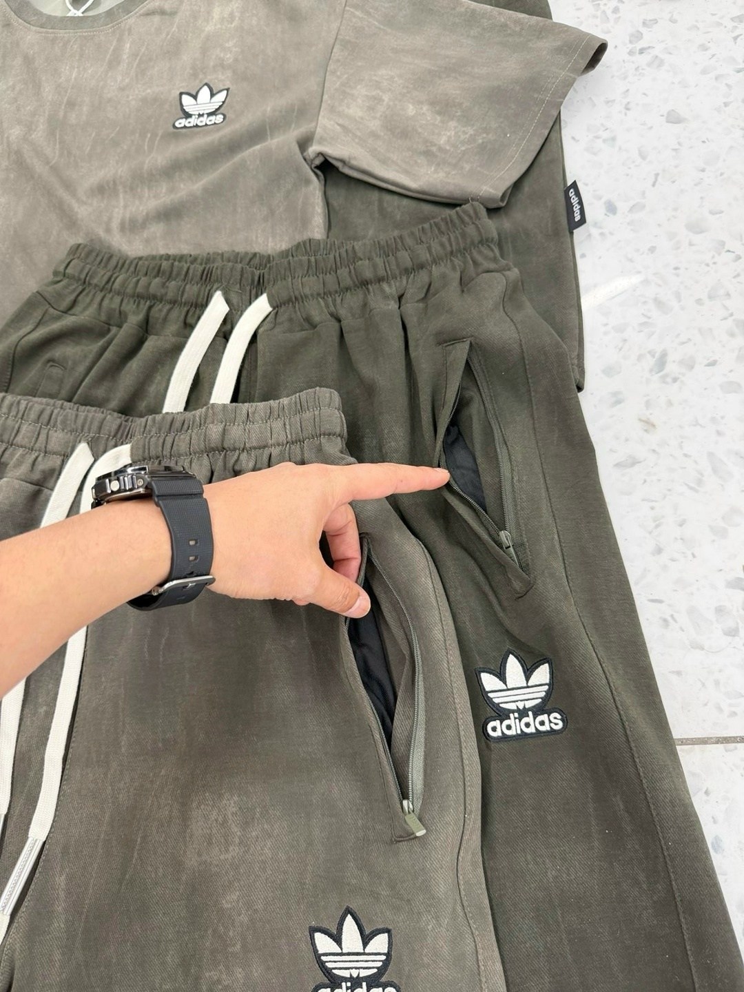 мужская футболка adidas,костюм мужской,футболки адидас,костюм спортивный мужской