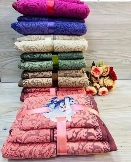 полотенца ,комплект полотенец,комплект из трех полотенец,полотенца оптом,набор полотенец