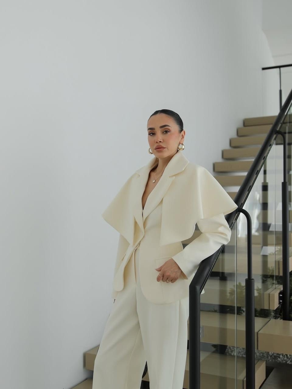 модные брючные костюмы,женский брючный костюм,черный брючный костюм женский,шелковый брючный костюм женский