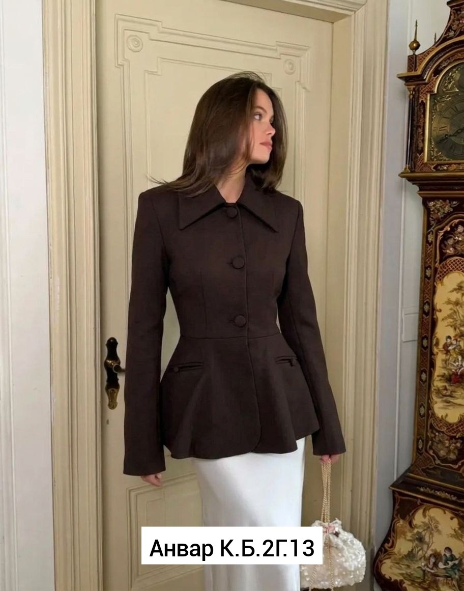жакет приталенный,жакет,пиджак приталенный с баской,пиджак приталенный,пальто пиджак