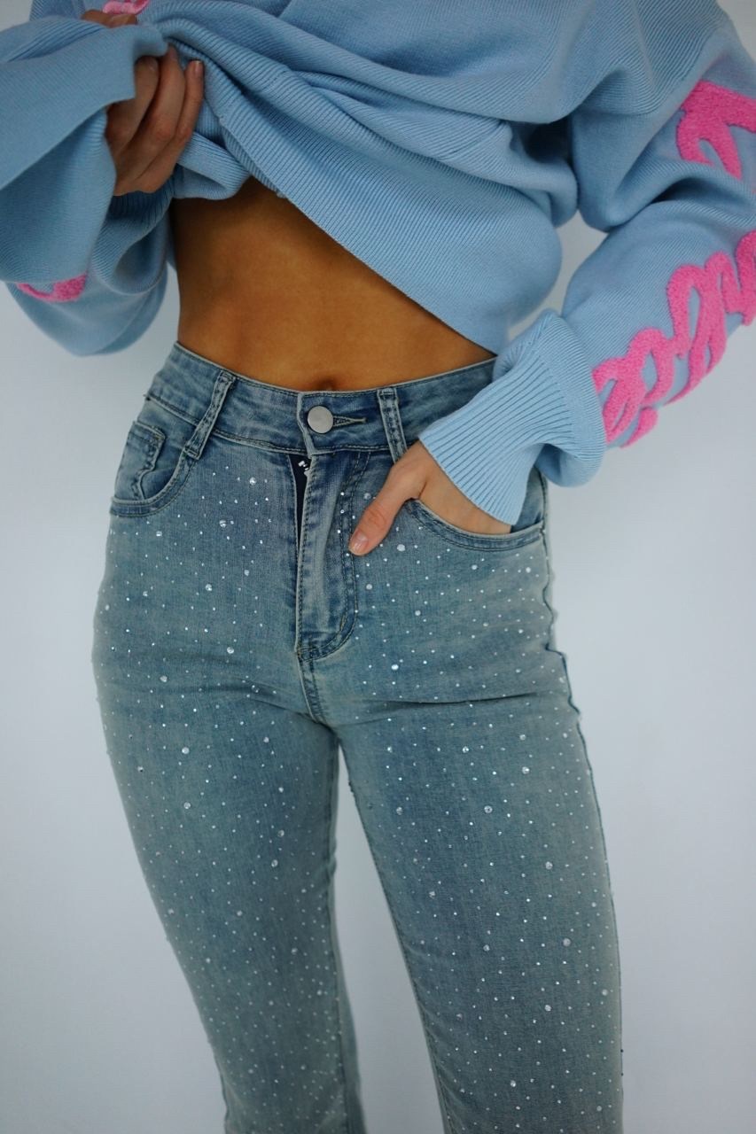 джинсы со стразами,стильные джинсы,модные джинсы,джинсы женские,женские джинсы со стразами