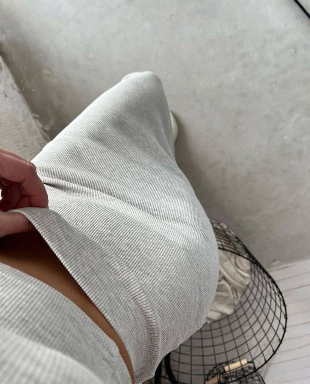 костюм трикотажный юбка и топ,костюм топ юбка,трикотажные костюмы с юбкой,костюм с юбкой лапша,молочный костюм с юбкой