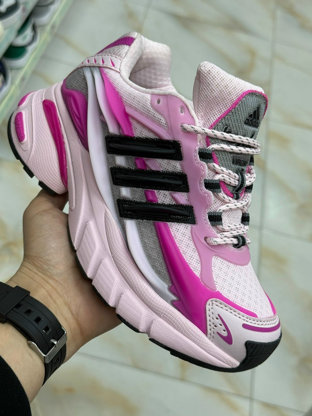 кроссовки adidas,кроссовки,кроссовки адидас,кроссовки женский adidas,повседневные кроссовки