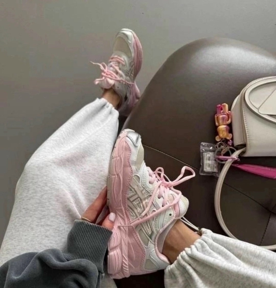 кроссовки женские asics,женские кроссовки,кроссовки весенние женские,розовые кроссовки,кроссовки asics