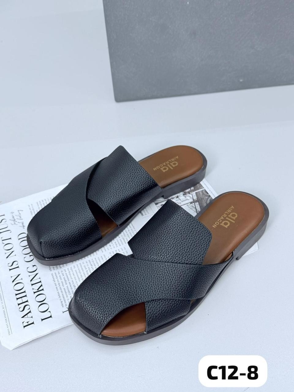 шлепанцы женские,,шлепки женские,модные шлепанцы,шлепанцы летние