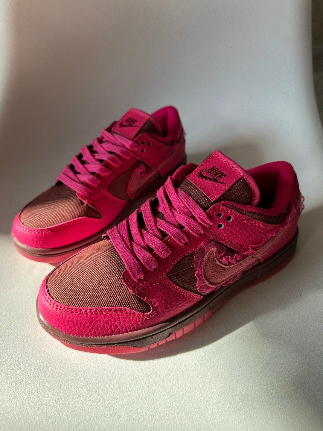 nike dunk valentines day 2026,кроссовки nike wmns dunk low 'valentine's day' розовый,кроссовки nike dunk low valentine розовые,nike dunk low valentine's day 2026,nike dunk low valentines day