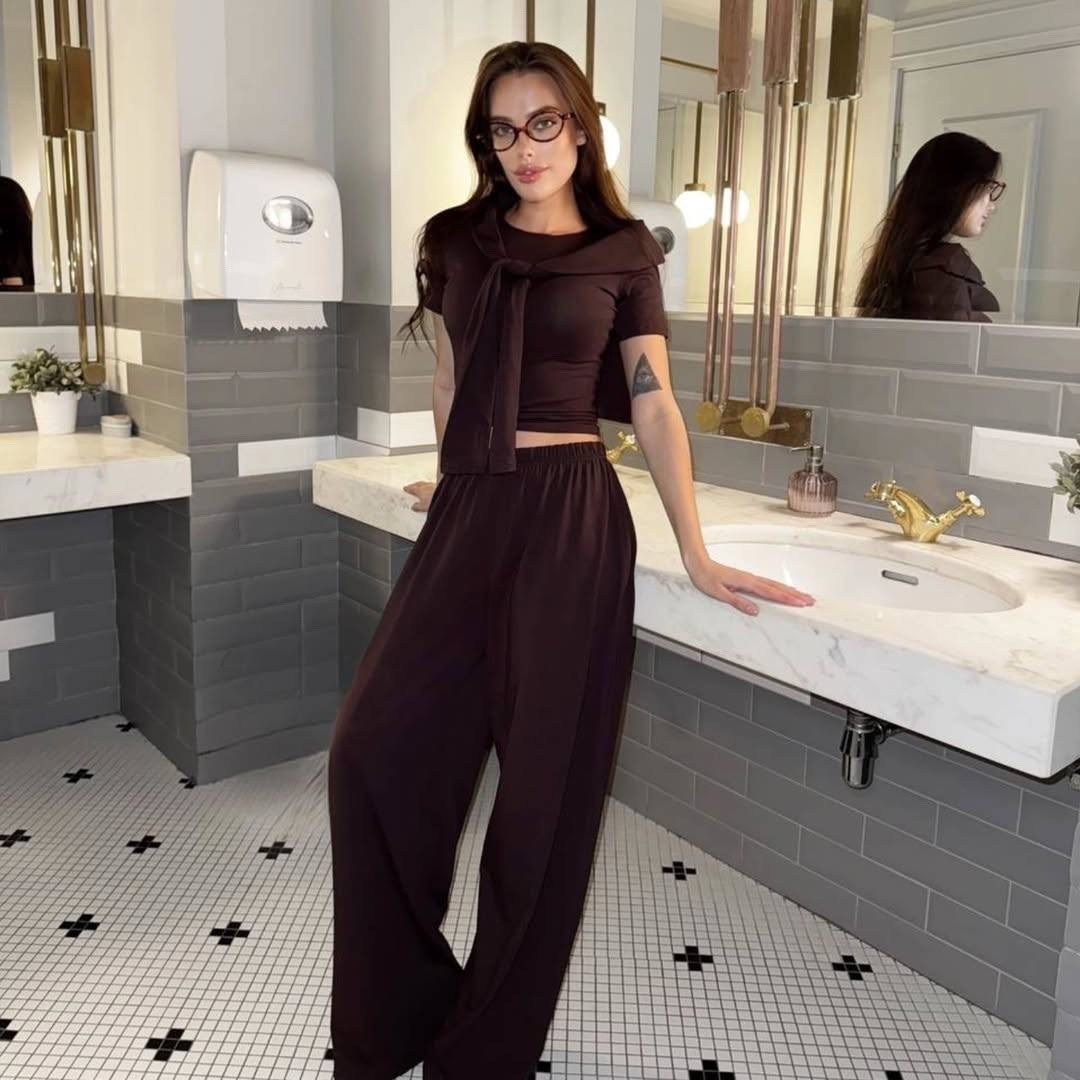 ,костюм брючный вечерний с драпировкой,костюм женский,трикотажные костюмы