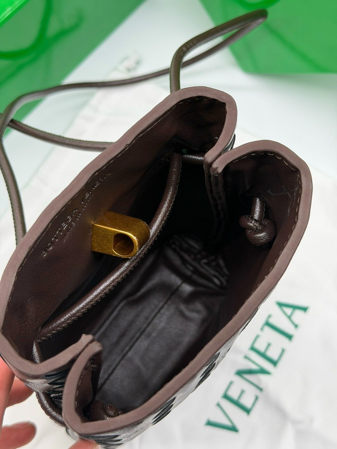 сумка bottega veneta женская,bottega veneta сумка,сумка bottega,сумка на плечо bottega veneta,кожаная сумка bottega veneta