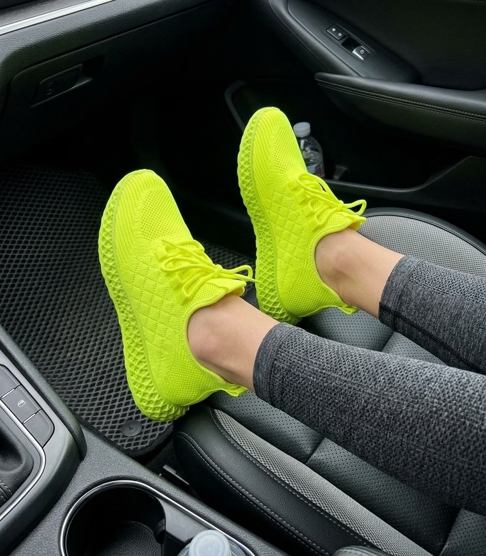 ,кроссовки женскиe,малиновые кроссовки женские,малиновые кроссовки,кроссовки женские летние