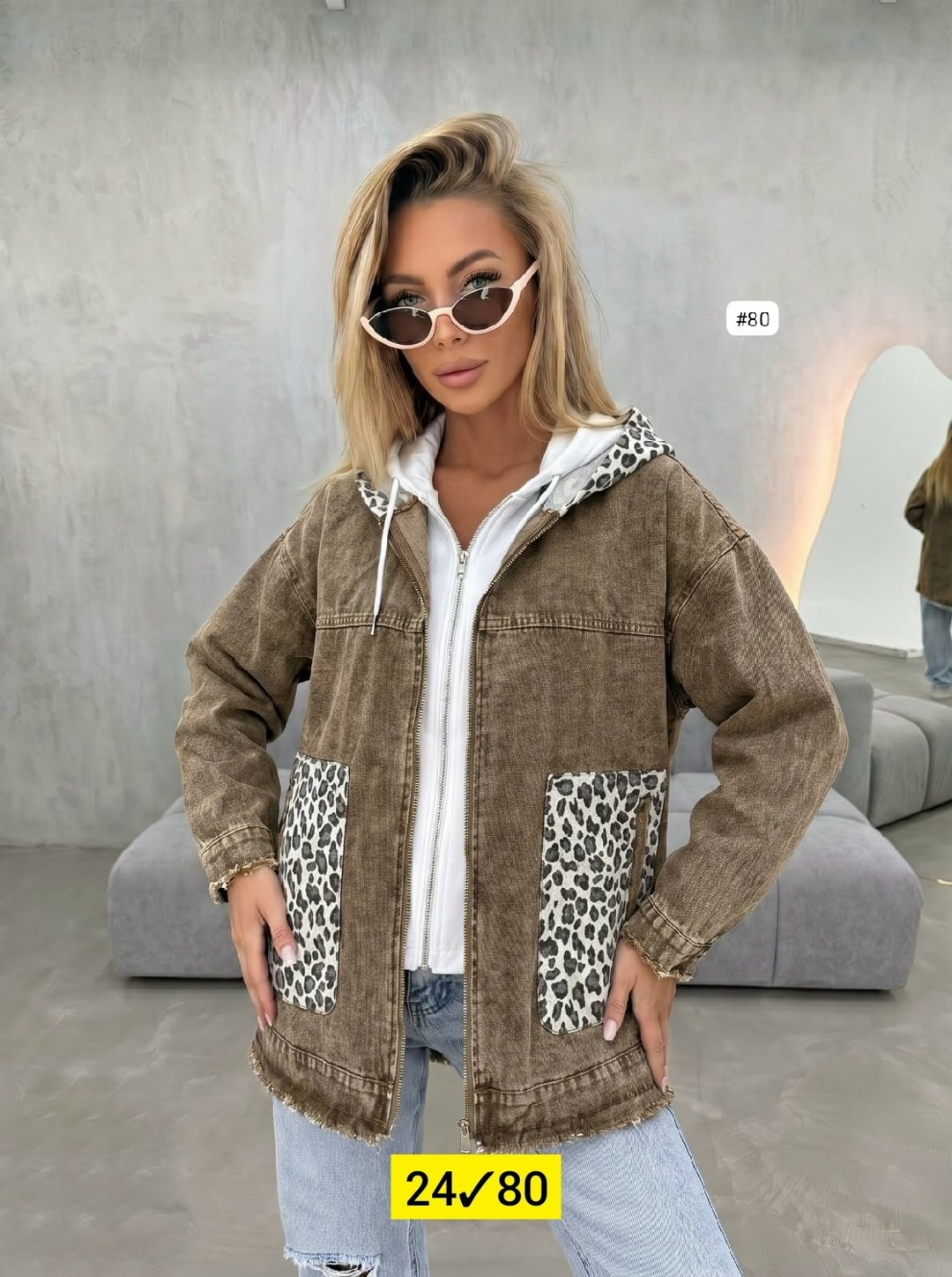 женская джинсовая куртка,джинсовая куртка,куртка женская,женская джинсовая куртка с капюшоном,куртка джинсовая с капюшоном