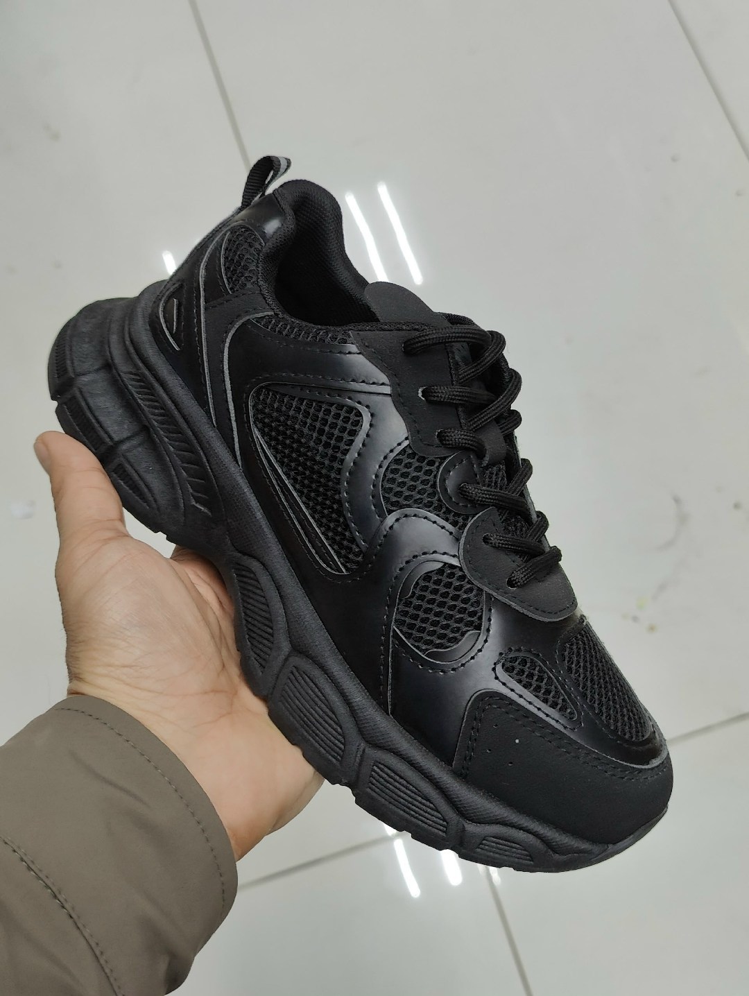 кроссовки черные,кроссовки женскиe,кроссовки мужские,кроссовка мужской,мужские повседневные кроссовки