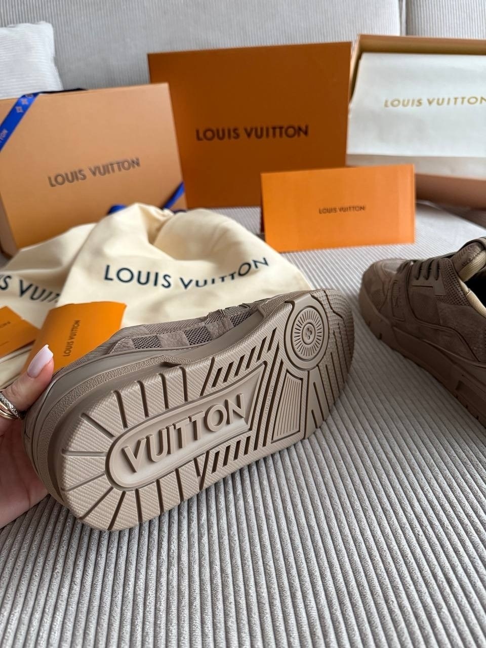 кроссовки louis vuitton trainer,louis vuitton кроссовки,,кроссовки женские louis vuitton,кроссовки louis vuitton мужские
