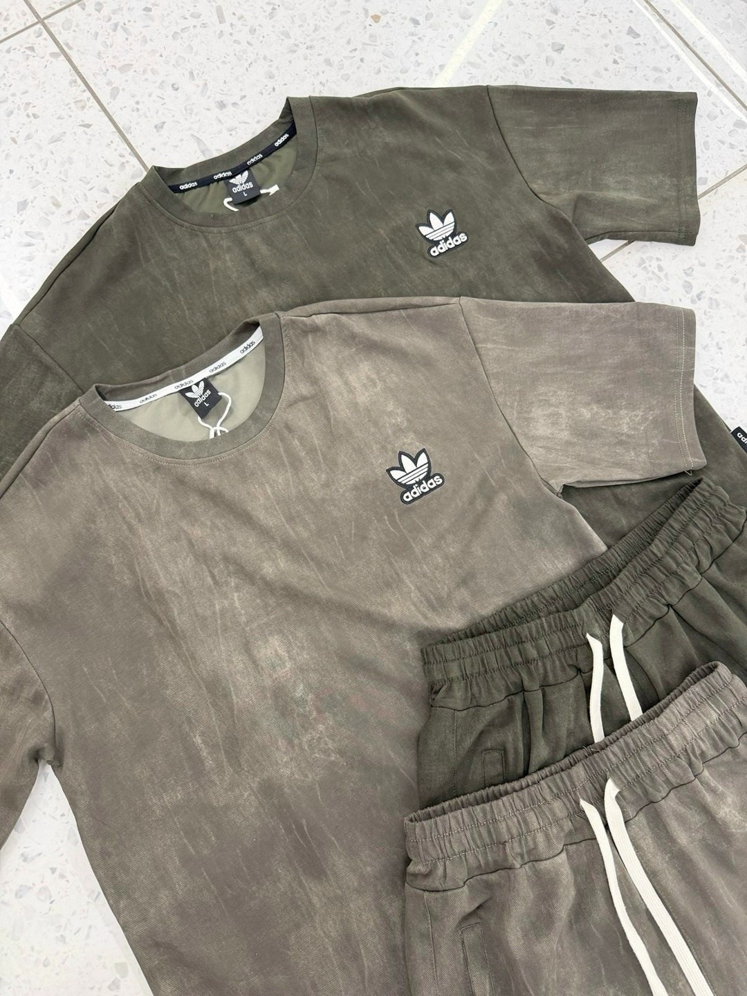 мужская футболка adidas,костюм мужской,футболки адидас,костюм спортивный мужской