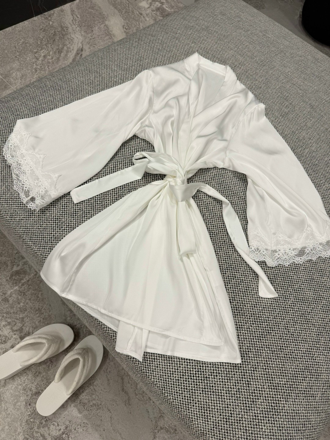 пеньюар для невесты,халат невесты с перьями,девушка,халат с перьями,платья