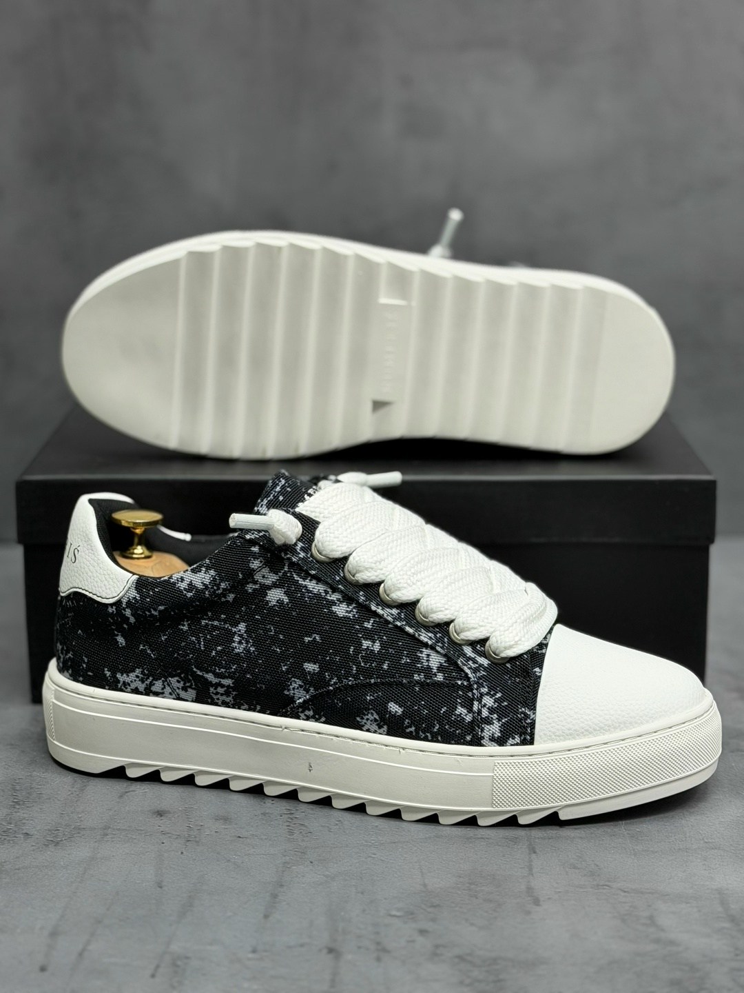 ,низкие кроссовки,кроссовка мужской,дизайнерские кроссовки,кроссовки женские мужские