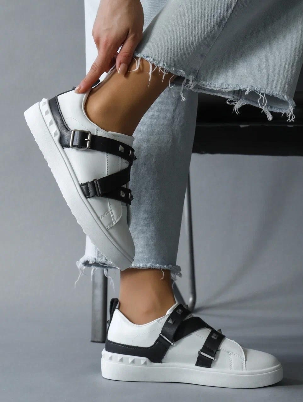 , модная, женская,кроссовки с ремешком,valentino кроссовки