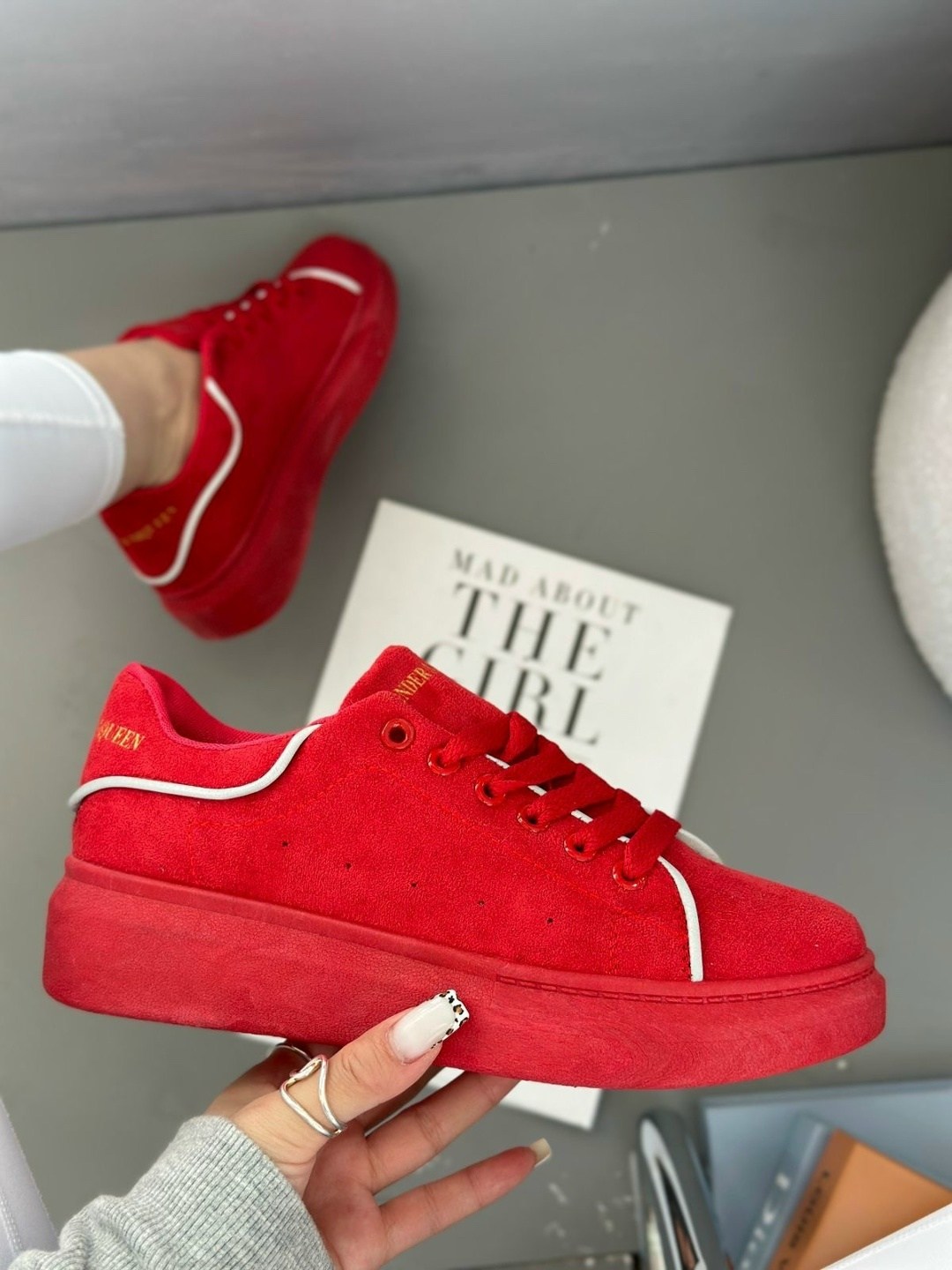 ,кроссовки красные,кроссовки женскиe,красные кеды,женская