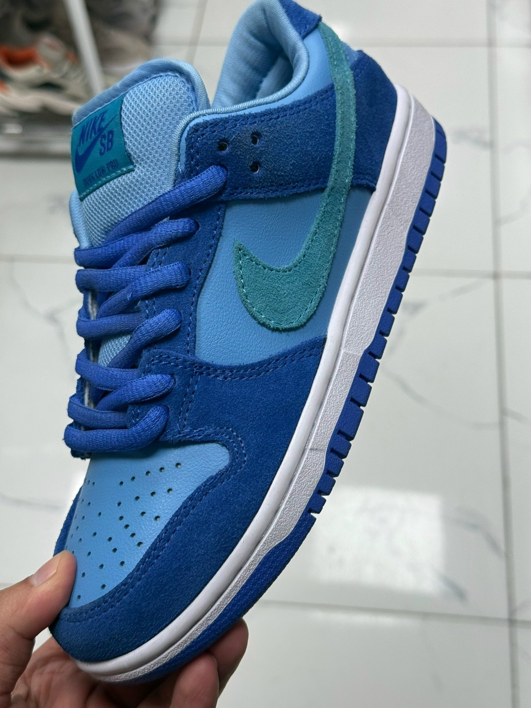 nike sb x supreme dunk low rammellzee,nike dunk sb supreme rammellzee,nike sb dunk low кроссовки,nike sb dunk low,кроссовки