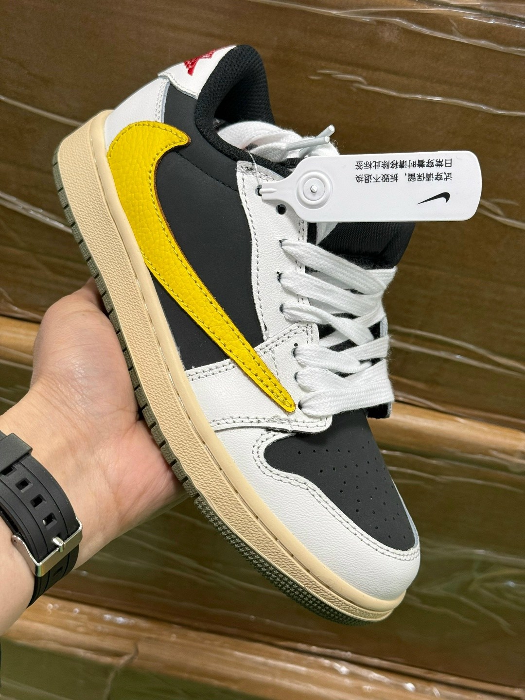 кроссовки nike air jordan 1 low x travis scott,кроссовки travis scott x air jordan 1 low,кроссовки,travis scott x air jordan 1 low og,nike air jordan 1 low