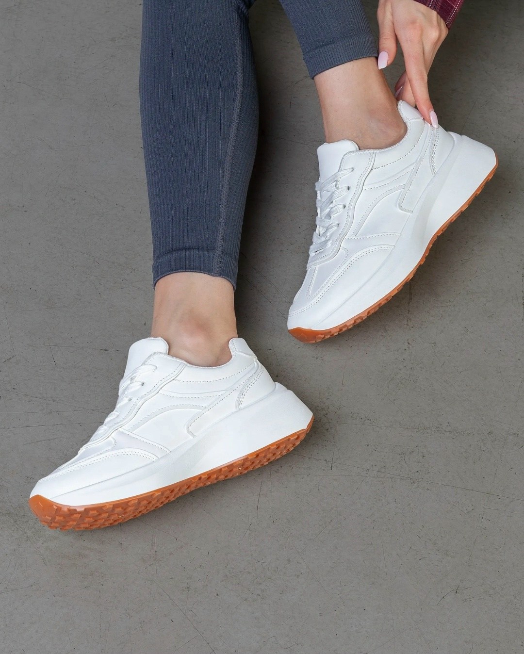 кроссовки женскиe,белые женские кроссовки,,кроссовки белая,женские модные кроссовки