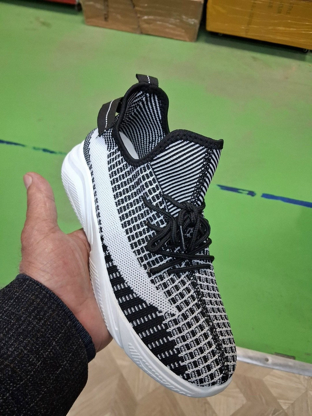 кроссовки adidas yeezy 350 boost,кроссовки желтые,кроссовки,женские кроссовки,кроссовки adidas yeezy boost