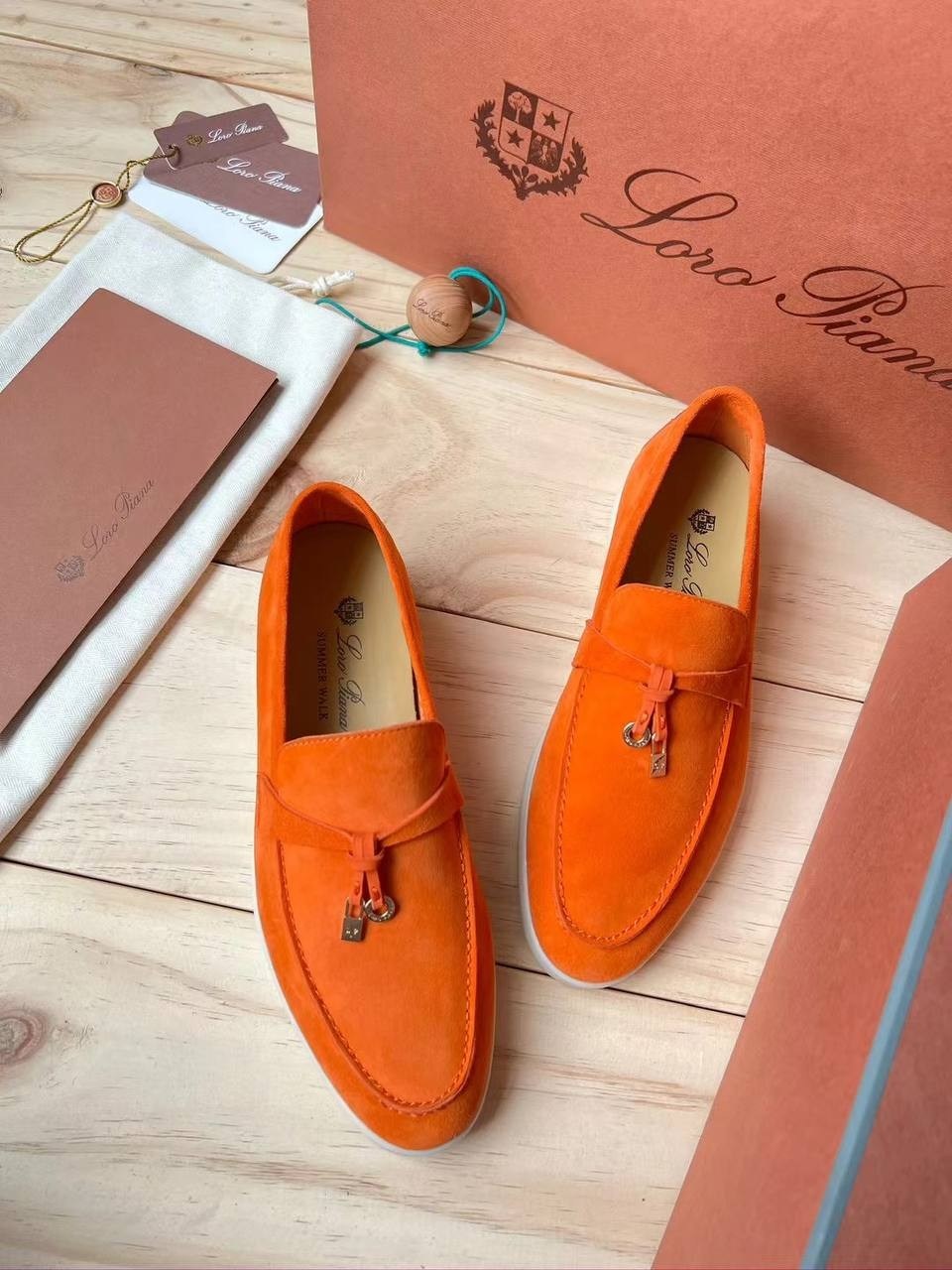 лоферы loro piana,лоферы женские loro piana,loro piana  женская лоферы оранжевые,,мокасины loro piana