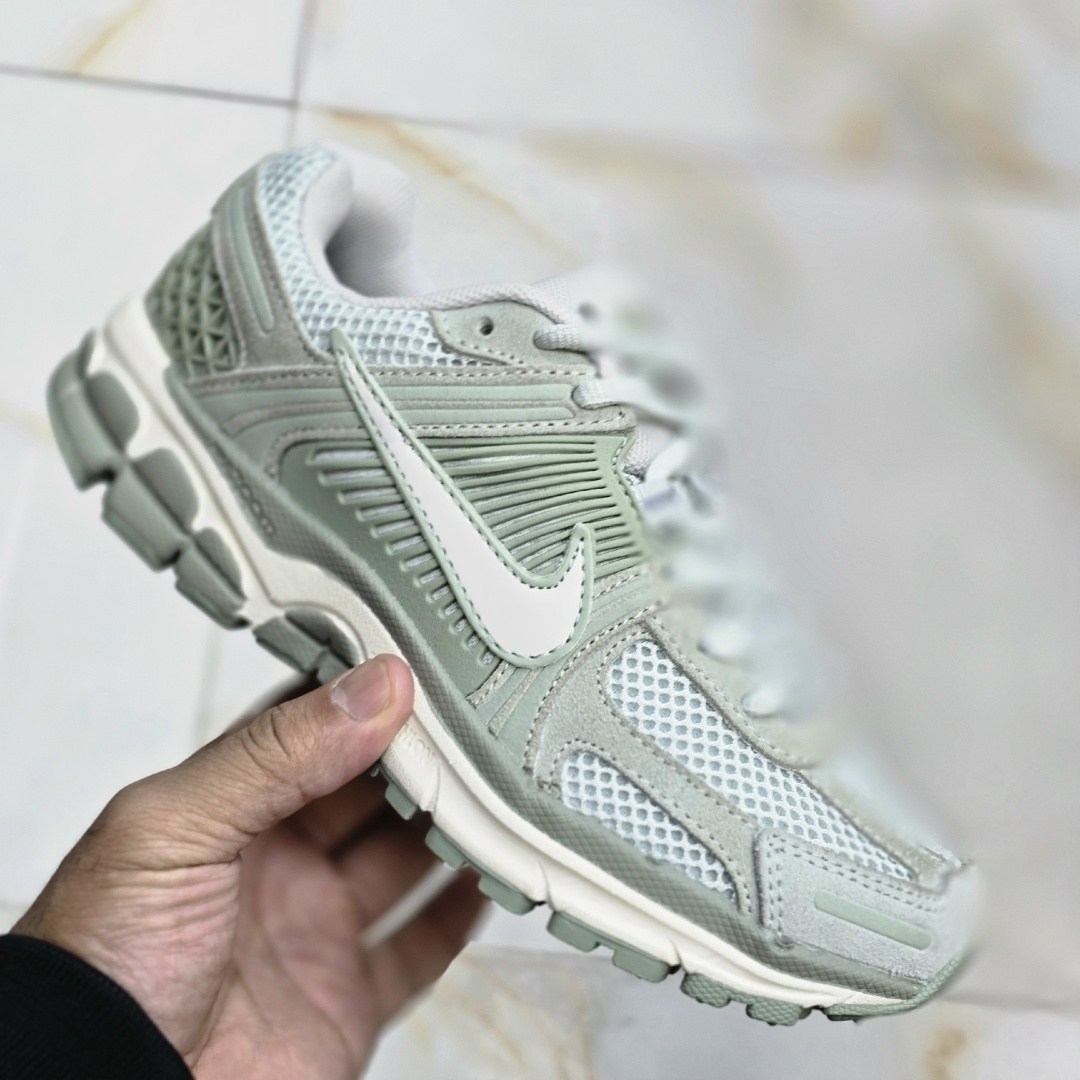 кроссовки nike zoom vomero 5,кроссовки,кроссовки nike air zoom vomero 5,nike zoom vomero 5,кроссовки nike