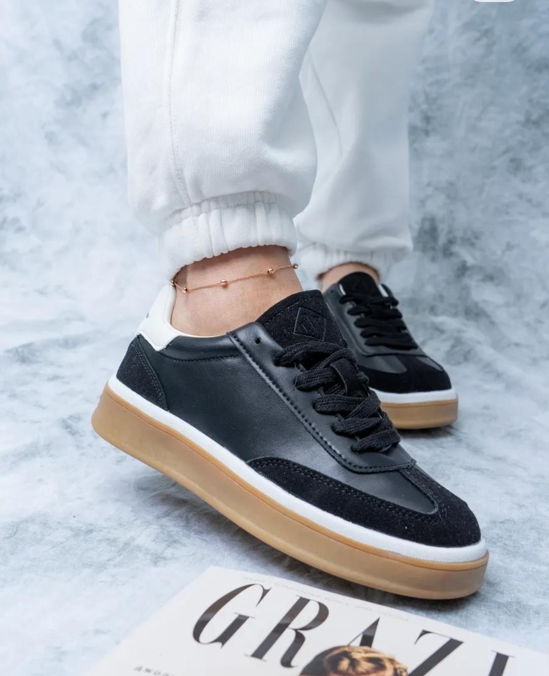 ,женские кроссовки из замши loro piana черные,женские кроссовки из кожи loro piana черные,кеды loro piana,брендовые кроссовки