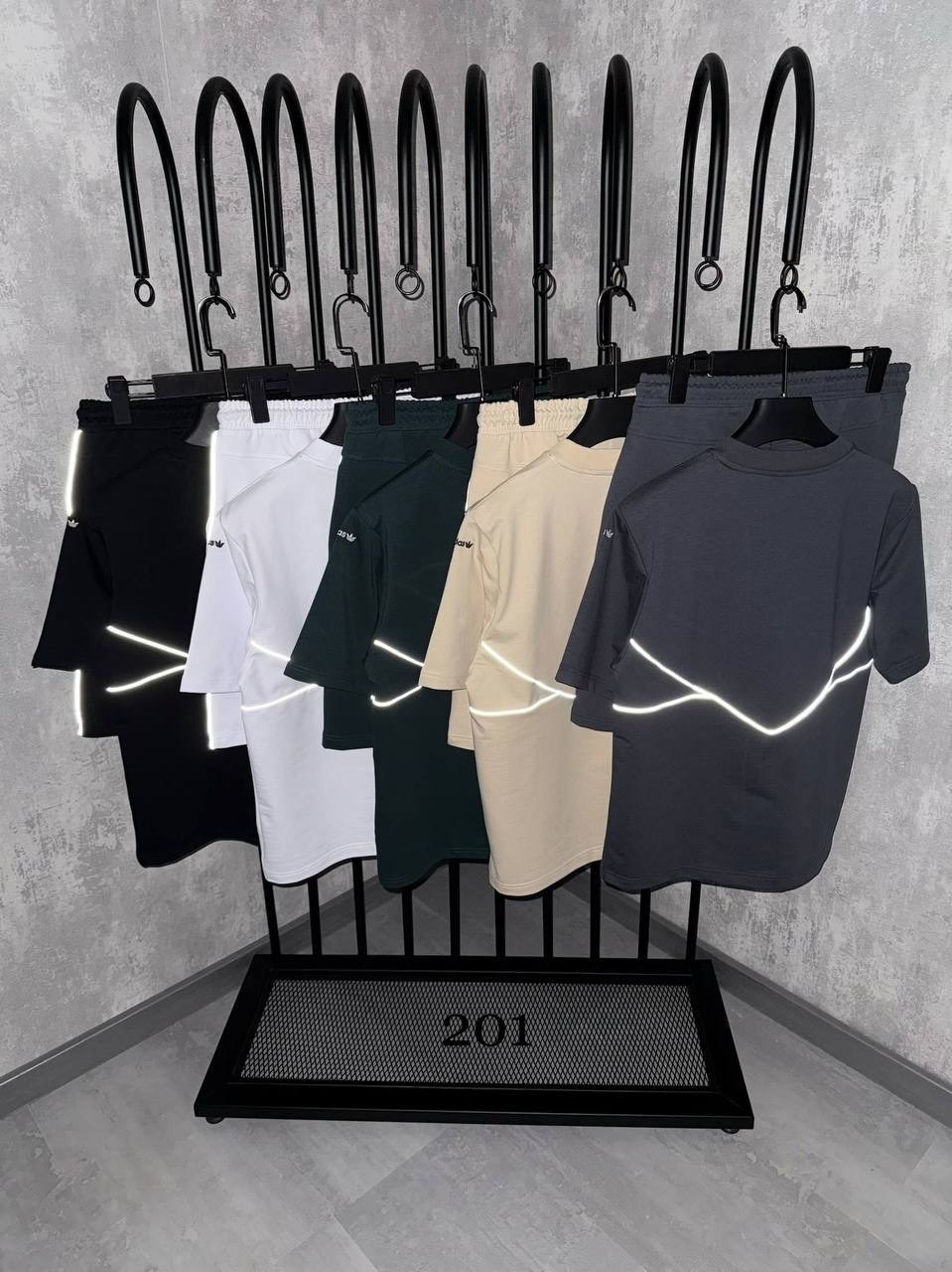 мужские спортивные костюмы,спортивные костюм,костюм спортивный adidas,спортивные костюмы для мужчин,футболки комплект