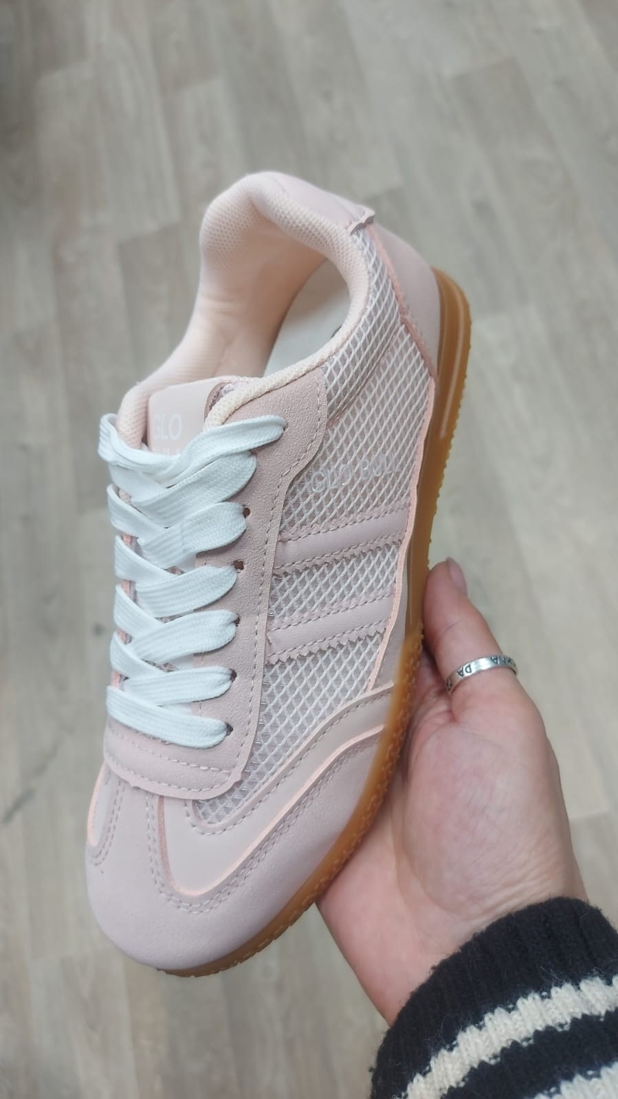 женские кроссовки adidas,кроссовки женскиe,,повседневные кроссовки,женская спортивная