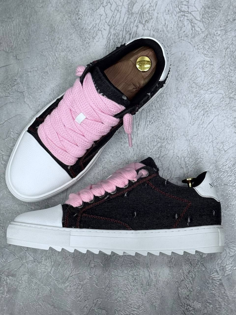 ,женские кроссовки,модные кроссовки,кеды диор,спортивная