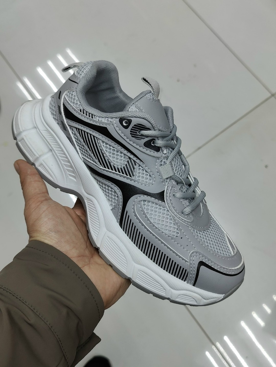 кроссовки черные,кроссовки женскиe,кроссовки мужские,кроссовка мужской,мужские повседневные кроссовки