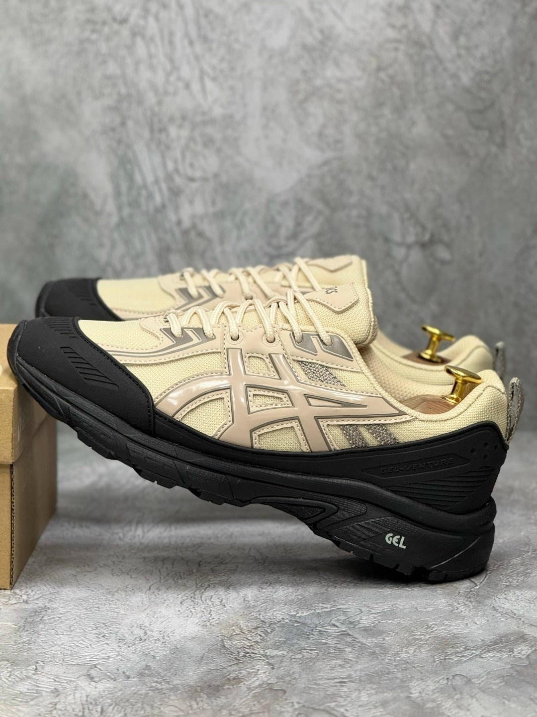 кроссовки gel-venture 6 shield asics бежевый,кроссовки asics gel-venture 6,asics gel venture 6,кроссовки asics,мужские кроссовки asics