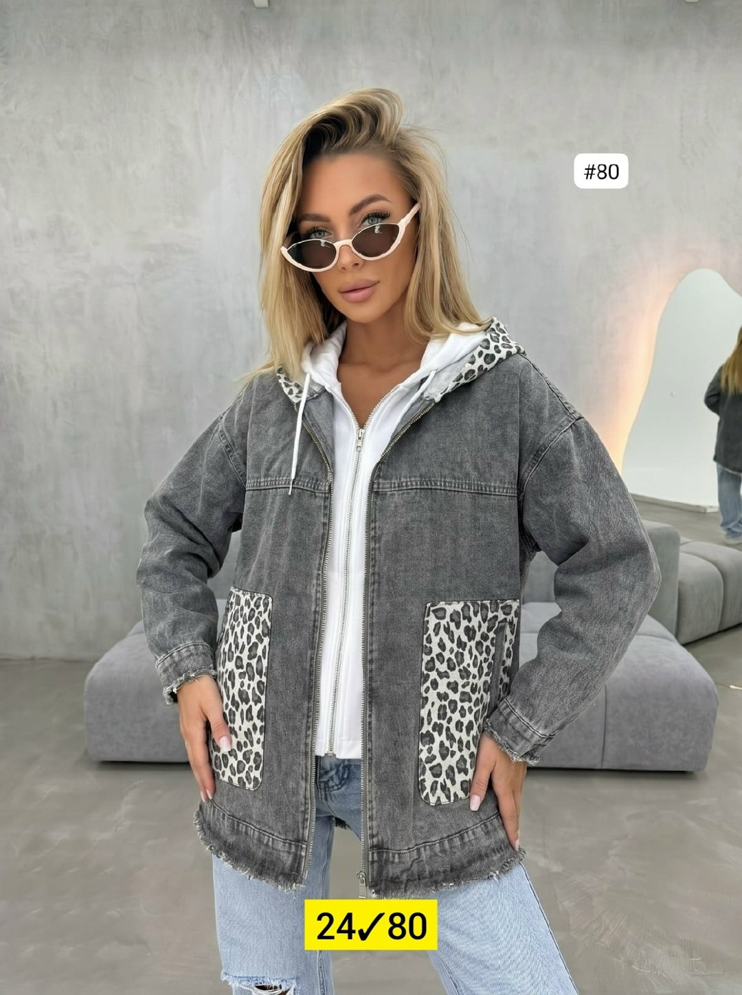 женская джинсовая куртка,джинсовая куртка,куртка женская,женская джинсовая куртка с капюшоном,куртка джинсовая с капюшоном