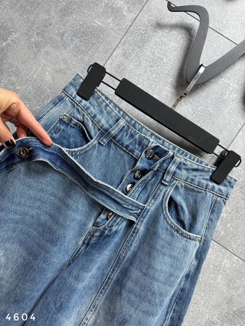 блузка с джинсами,рубашка с джинсами,джинсы и белая рубашка,джинсы мом с рубашкой,джинсы и белая рубашка женская