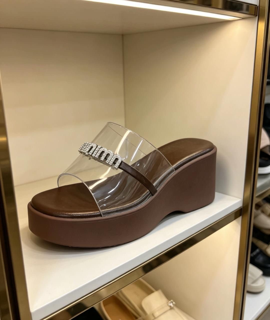 ,шлепанцы женские,шлепки диор,модные шлепанцы,модные тапочки