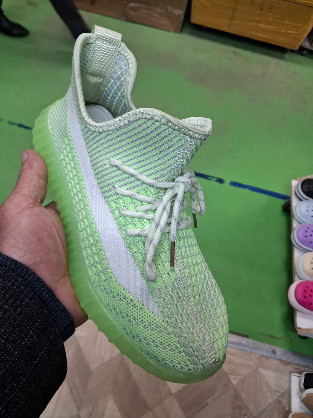 кроссовки adidas yeezy 350 boost,кроссовки желтые,кроссовки,женские кроссовки,кроссовки adidas yeezy boost