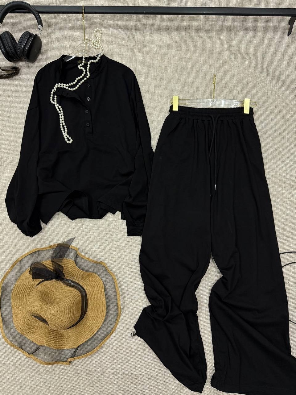 костюм с брюками,элегантный брючный костюм,костюм женский в пижамном стиле,брючный костюм женский,костюм брючный пижамный стиль