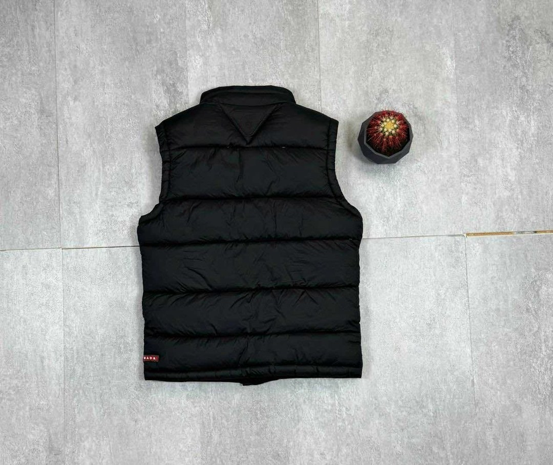 пуховик prada,пуховик фенди,жилетка прада,жилет,жилет для женщин