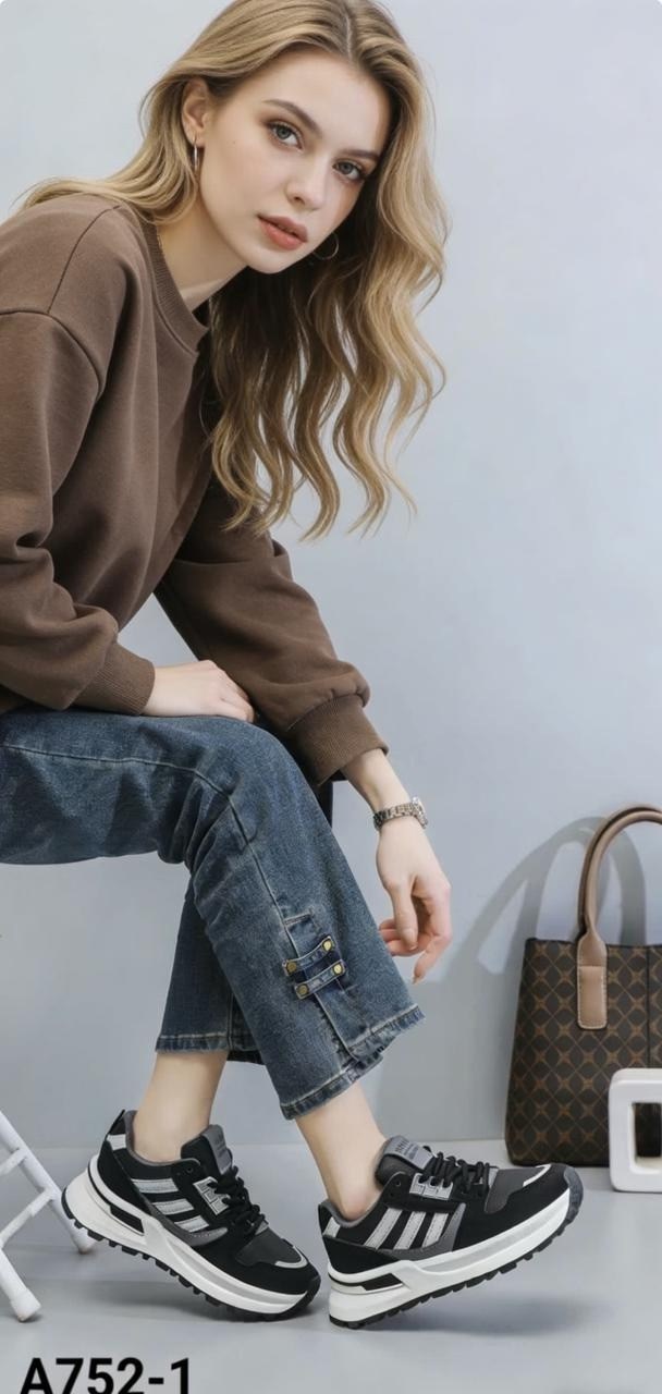 кроссовки женскиe,женские массивные кроссовки,кроссовки,модные кроссовки,массивные кроссовки