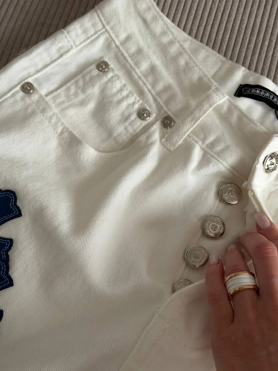 модные брюки,модные джинсы,мода модная,белые джинсы