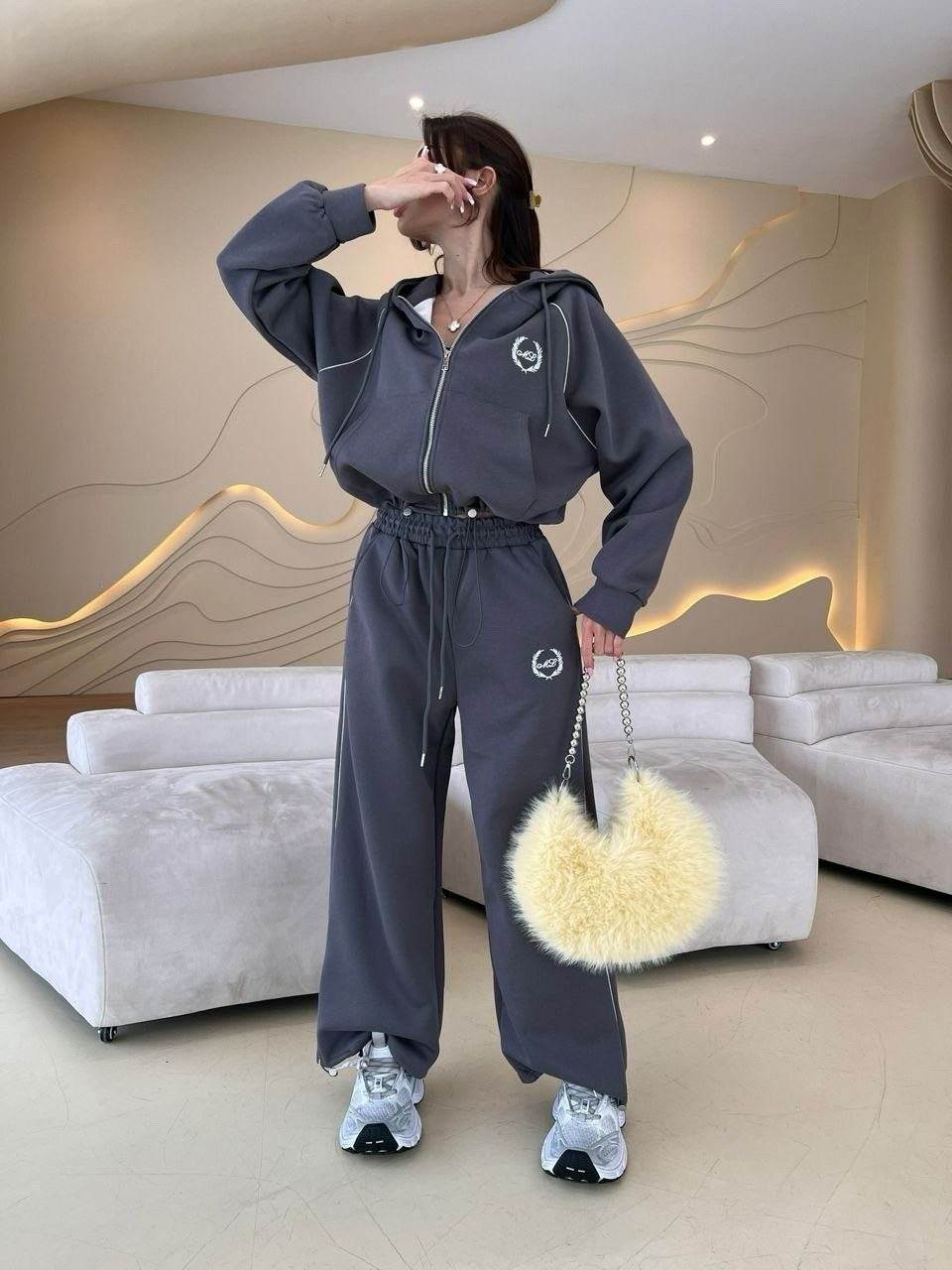 костюм женский спортивный,спортивный костюм,стильный костюм,женский костюм,костюм спортивный luxnest