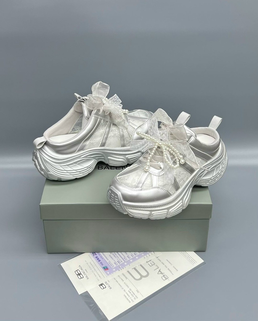 ,кроссовки женскиe,массивные кроссовки,женские массивные кроссовки,кроссовки модные