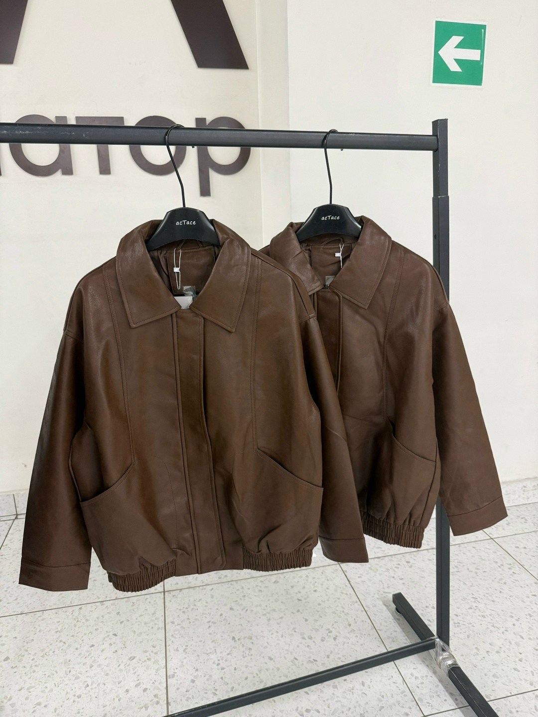 повседневная куртка,женская куртка из искусственной кожи,кожаная куртка,куртка бомбер,куртка бомбер из экокожи emberens