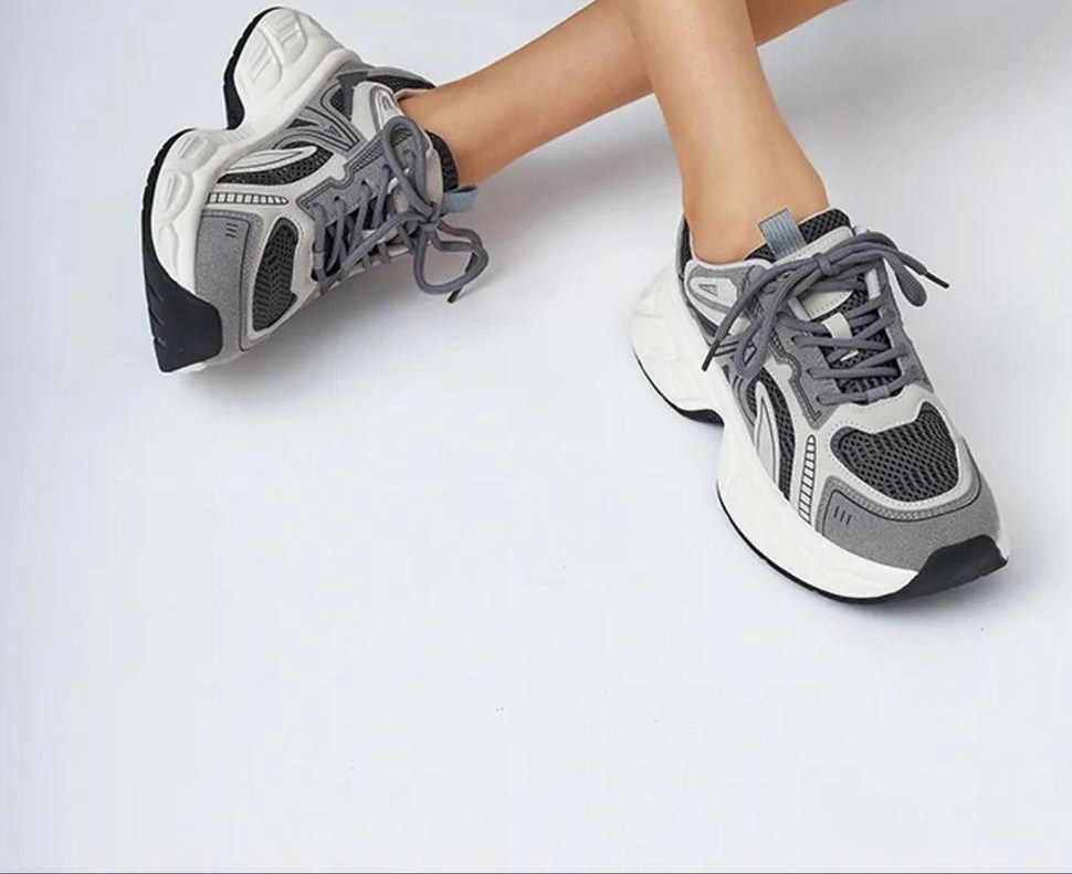 ,кроссовки женскиe,кроссовки для женщин,массивные кроссовки,массивные кроссовки женские