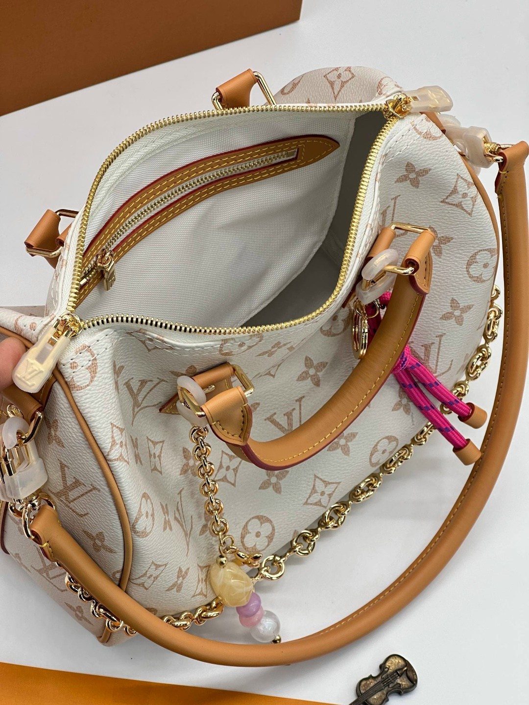 сумка louis vuitton,louis vuitton сумка женская,louis vuitton сумка на плечо,маленькие сумки луи витон,сумка луи витон женская