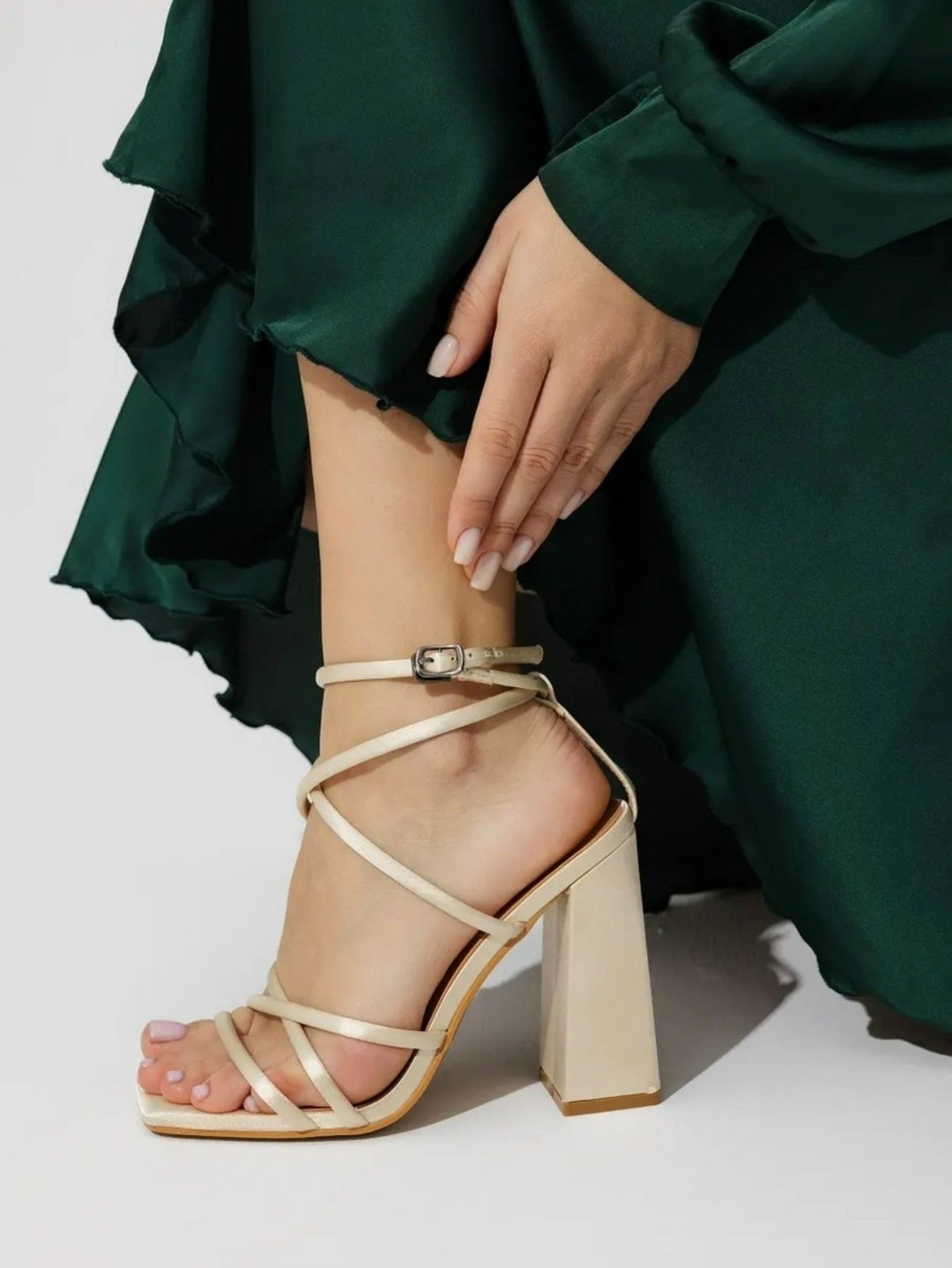 женские босоножки,босоножки на каблуках,бежевые босоножки,босоножки летние,бежевые босоножки на каблуке